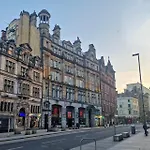 Liverpool Gem: Cozy Studio Retreat